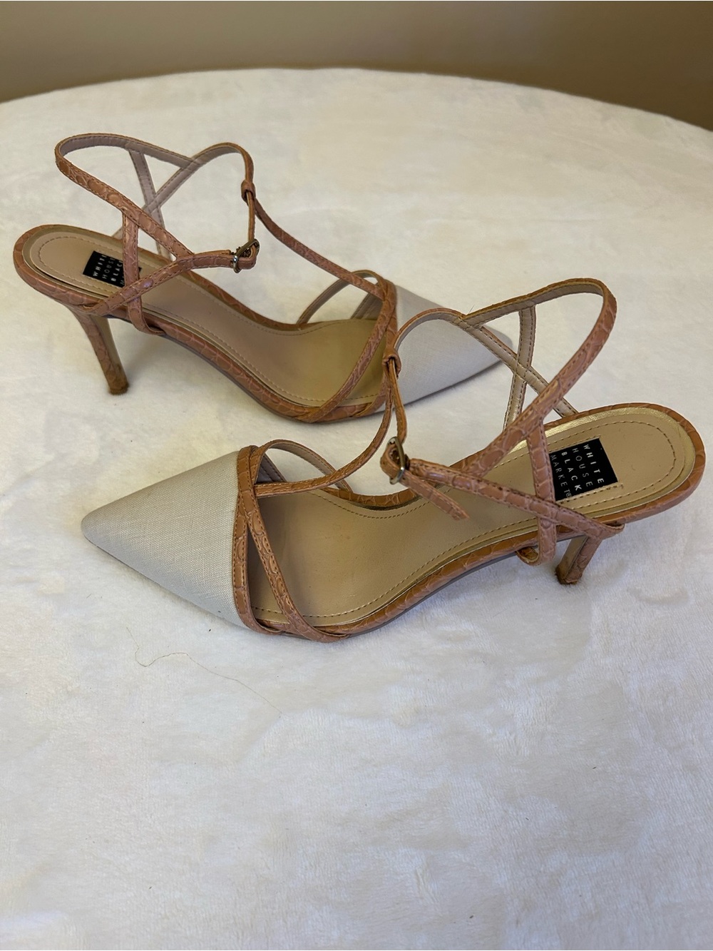 White House Black Market Holly Vachetta Linen Croco Strappy Heels Size 7.5 - Picture 3 of 6